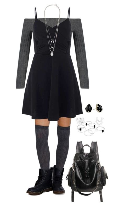 How to Wear Black: Modern Witch Outfit Inspiration